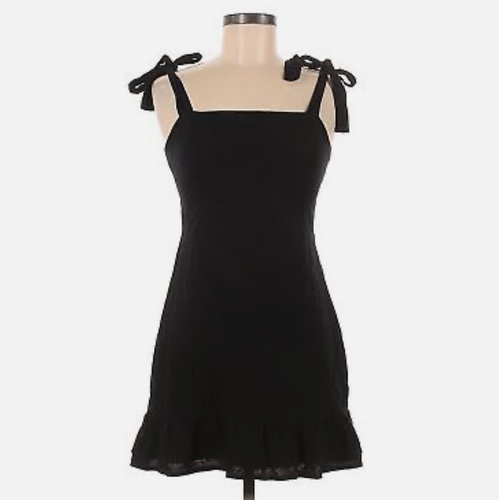 Black mini dress with adjustable sleeves